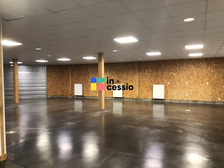 Local d’activités dans Ruaudin à louer - Photo intérieure – Image 3 sur 8