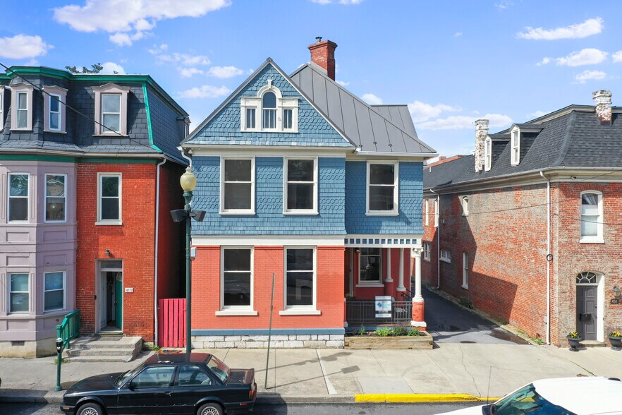 408 W King St, Martinsburg, WV à louer - Photo de l’immeuble – Image 1 sur 17