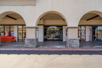 2040-2240 El Camino Real, Atascadero, CA à louer Photo de l’immeuble– Image 2 sur 18