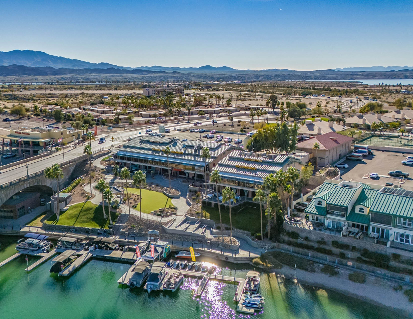 1407-1425 McCulloch Boulevard North, Lk, Lake Havasu City, AZ à vendre Photo de l’immeuble– Image 1 sur 10