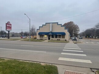 Plus de détails pour 1603 Main St, Winfield, KS - Local commercial à vendre