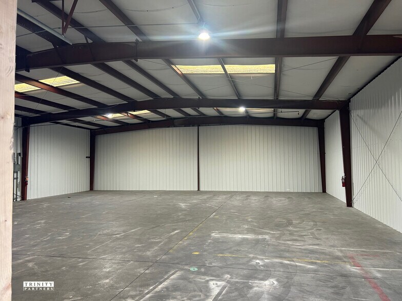 739 Old Clemson Rd, Columbia, SC à louer - Photo de l’immeuble – Image 3 sur 3