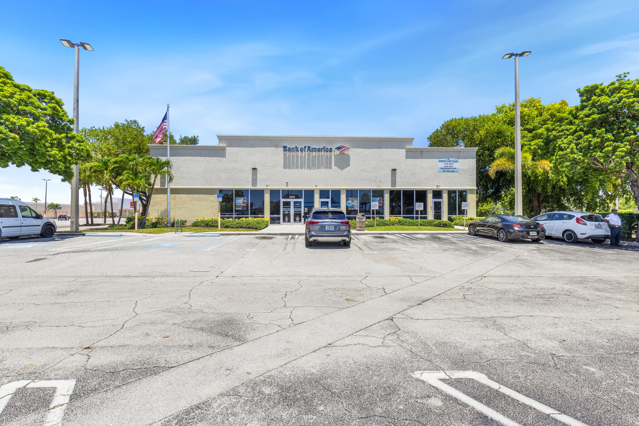 1479 S Dixie Hwy, Lake Worth, FL à louer Photo de l’immeuble– Image 1 sur 22