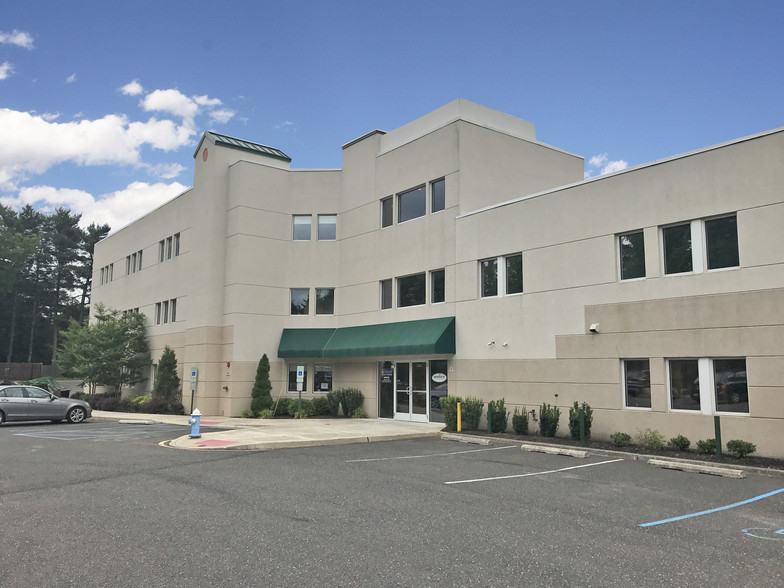 3221 Route 38, Mount Laurel, NJ à louer - Photo de l’immeuble – Image 3 sur 12