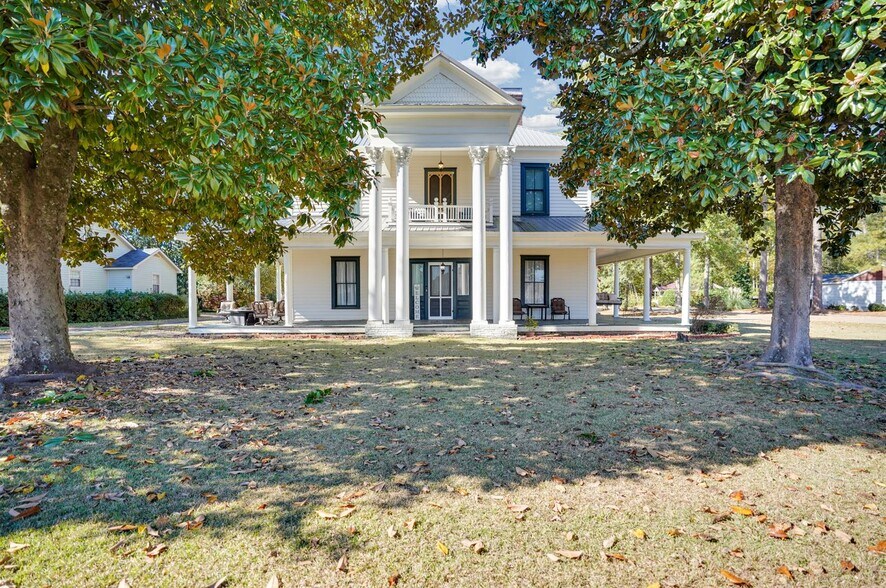 115 N Magnolia St, Raeford, NC à vendre - Photo de l’immeuble – Image 1 sur 38