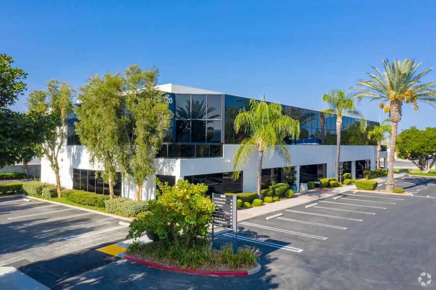 9400-9430 Topanga Canyon Blvd, Chatsworth, CA à louer - Photo de l’immeuble – Image 1 sur 11