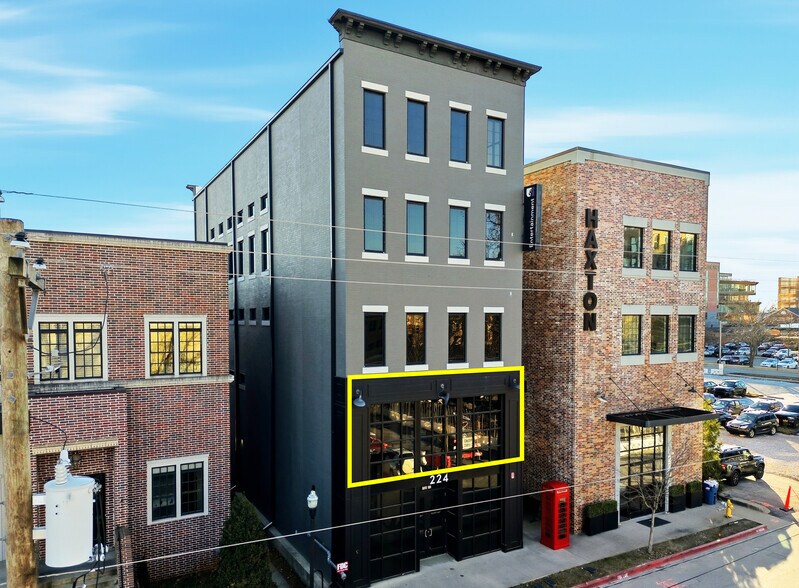 224 SE 2nd St, Bentonville, AR à louer - Photo de l’immeuble – Image 2 sur 6