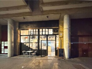 Local commercial dans Barcelone, Barcelona à louer Photo intérieure– Image 1 sur 16