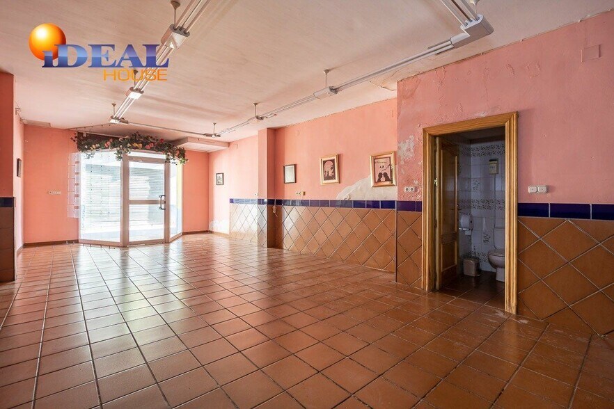 Local commercial dans Ogíjares à vendre - Photo intérieure – Image 2 sur 9