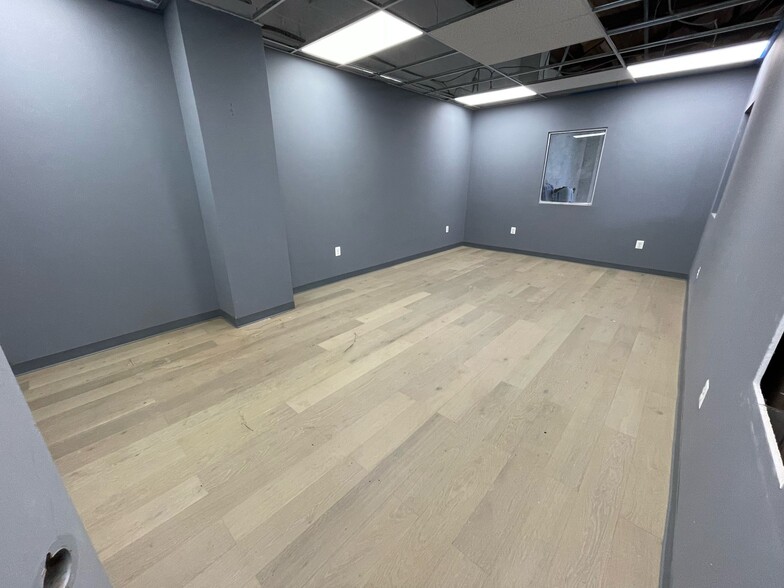 110 McCauley Dr, Timberville, VA à louer - Photo de l’immeuble – Image 3 sur 38