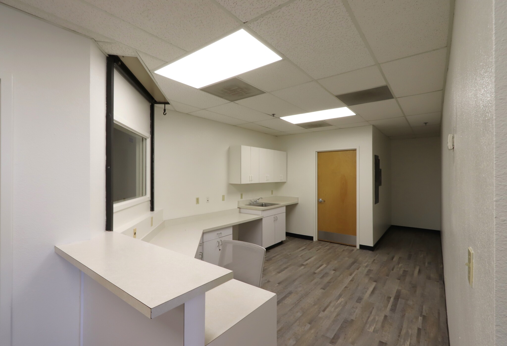 1225 Hancock Rd, Bullhead City, AZ à louer Hall d’entrée– Image 1 sur 4