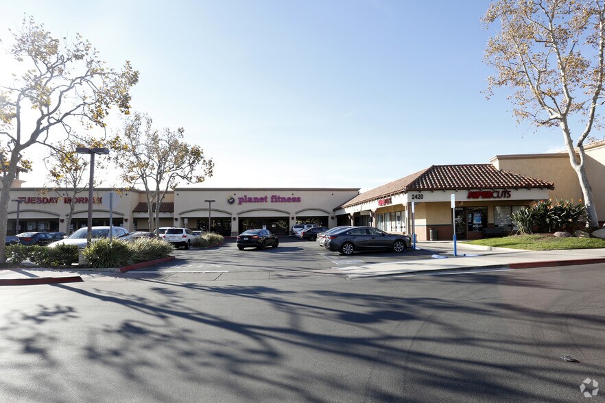 2400-2640 Las Posas Rd, Camarillo, CA à louer - Photo principale – Image 2 sur 9