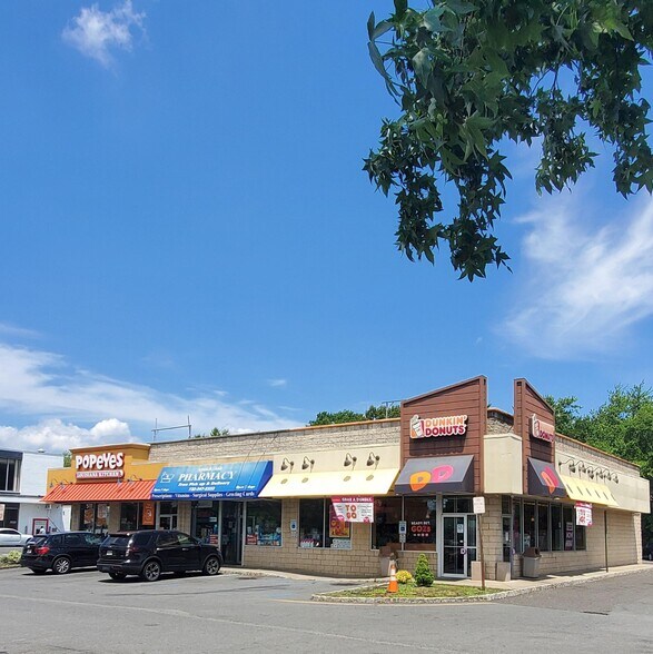 561-571 Milltown Rd, North Brunswick, NJ à louer - Photo principale – Image 1 sur 4