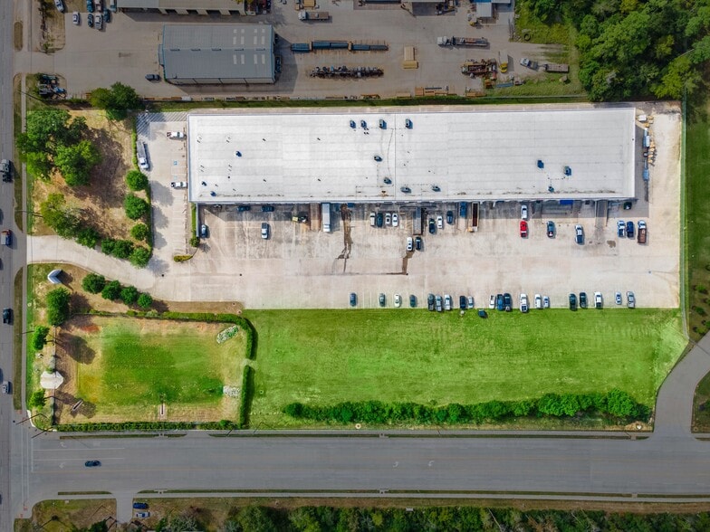 2323 N Frazier St, Conroe, TX à louer - Aérien – Image 3 sur 4