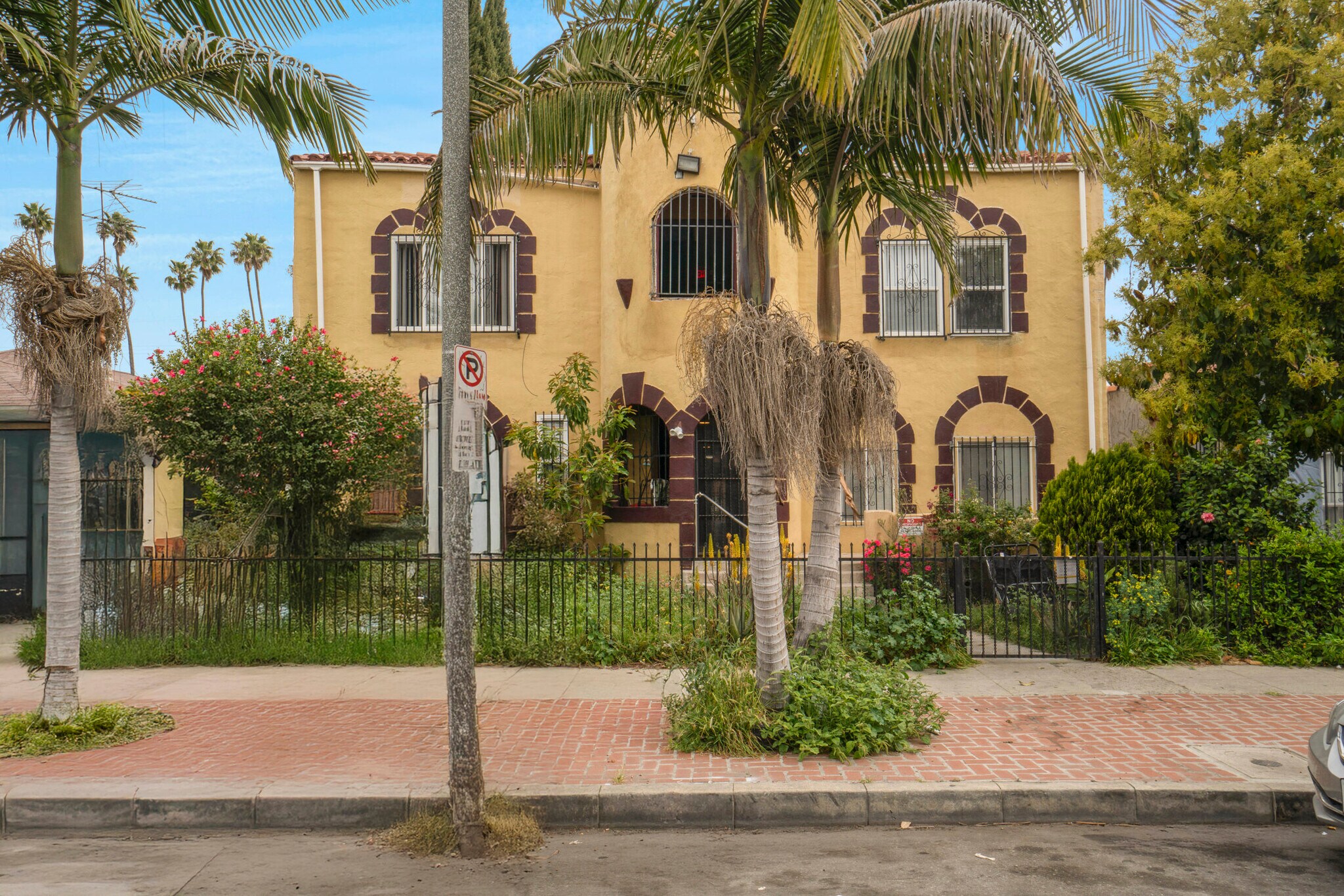 1061 W 57th St, Los Angeles, CA à vendre Photo principale– Image 1 sur 12