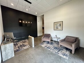 101 SE 29th Ter, Lees Summit, MO à louer Hall d’entrée– Image 1 sur 18