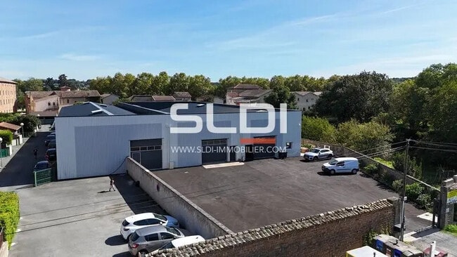 Plus de détails pour Rue Des Maisons Neuves, Belleville-en-Beaujolais - Local d'activités à louer