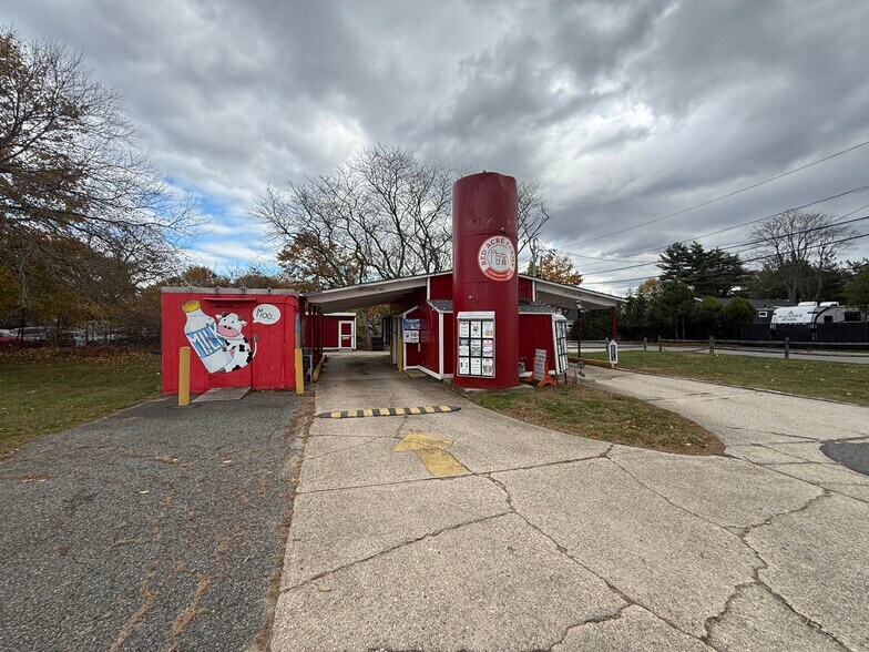 295 Lake Ave, Saint James, NY à louer - Photo de l’immeuble – Image 1 sur 18