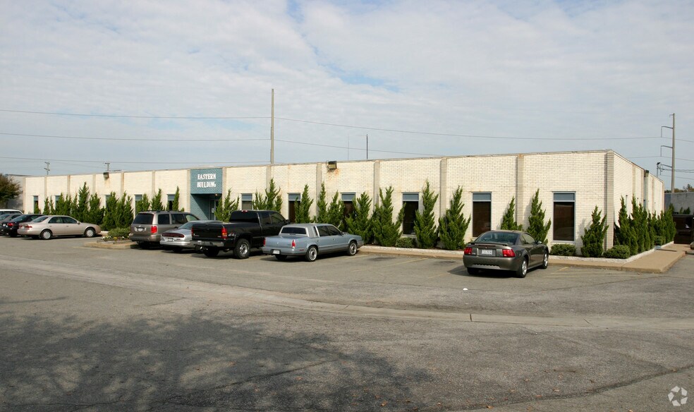 4968 Euclid Rd, Virginia Beach, VA à louer - Photo de l’immeuble – Image 2 sur 4