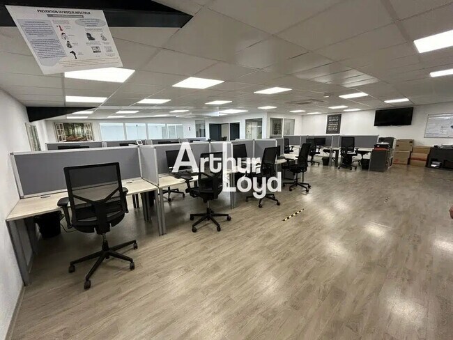 Plus de détails pour Bureau à louer