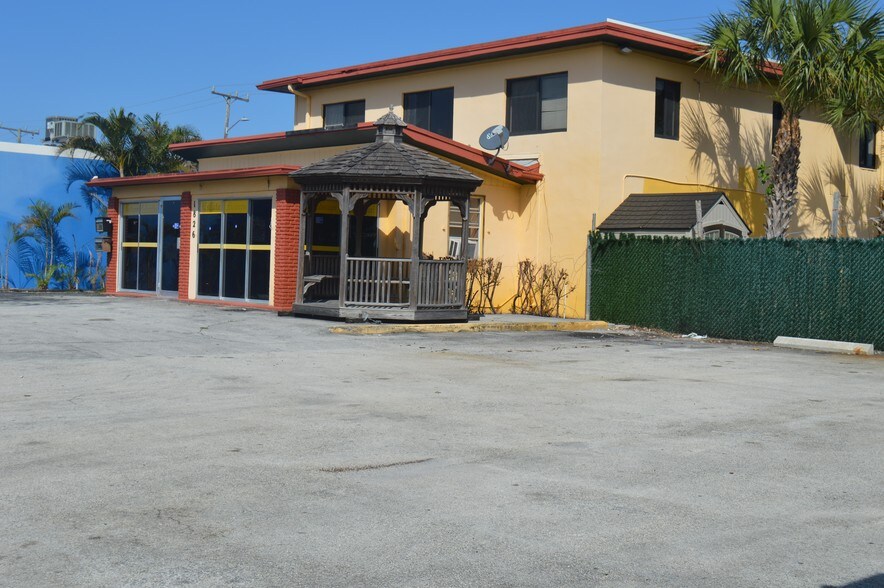 1822-1826 N Dixie Hwy, Lake Worth, FL à vendre - Photo de l’immeuble – Image 3 sur 12