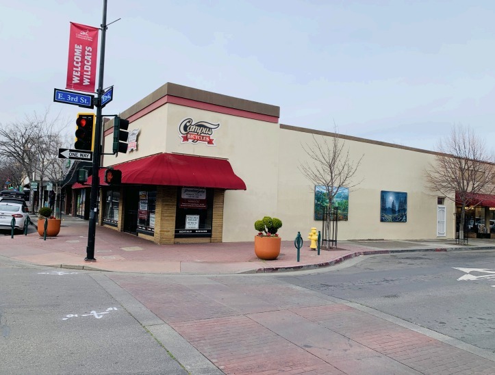 247 Main St, Chico, CA à louer - Photo de l’immeuble – Image 3 sur 13