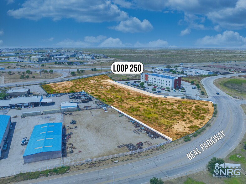 1900 Beal Pky, Midland, TX à vendre - Photo de l’immeuble – Image 2 sur 9