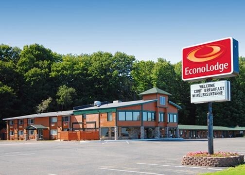 2050 S US 41, Marquette, MI à vendre Photo principale– Image 1 sur 43