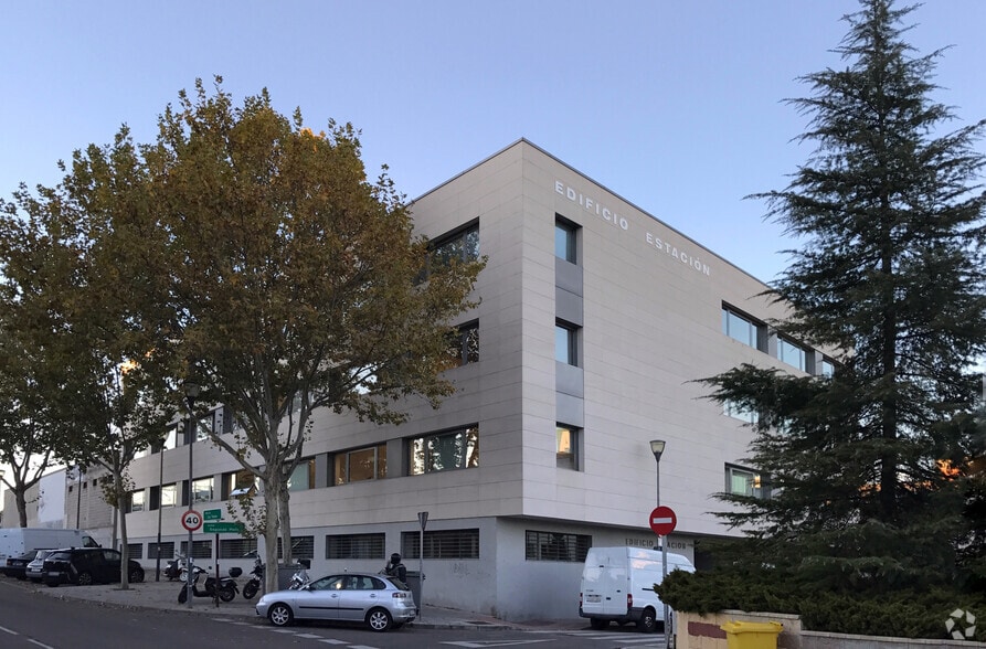 Calle Segundo Mata, 6, Pozuelo de Alarcón, Madrid à louer - Photo principale – Image 1 sur 14