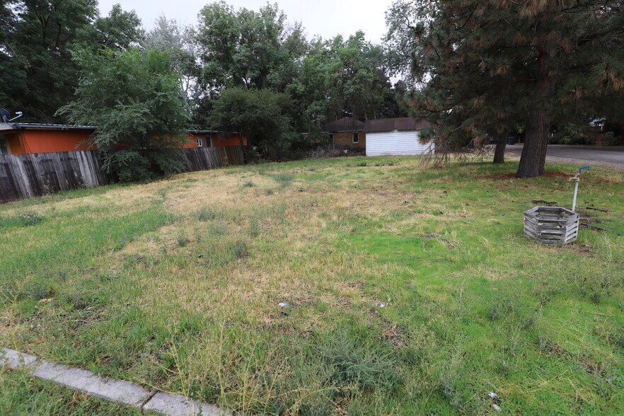 324 Carmen st, Shoshone, ID à vendre - Photo de l’immeuble – Image 2 sur 5