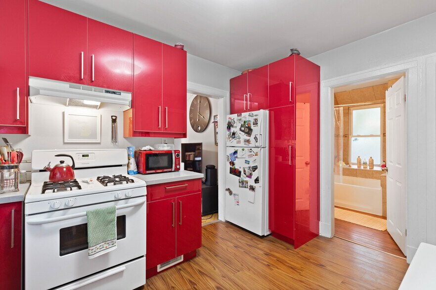 1785 Channing St, Ferndale, MI à vendre - Photo de l’immeuble – Image 2 sur 46