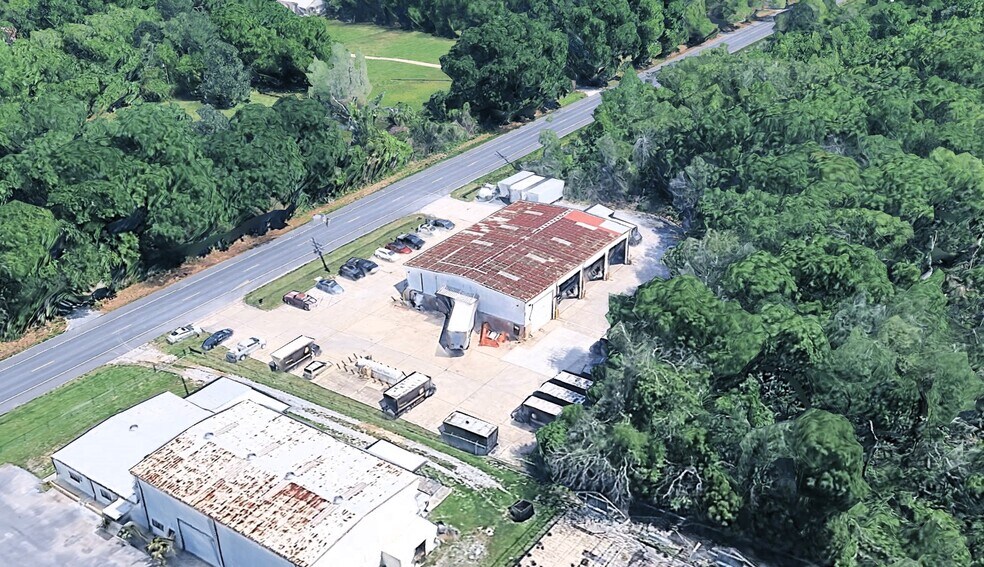 4812 E Old Spanish Trl, Jeanerette, LA à louer - Photo de l’immeuble – Image 3 sur 5