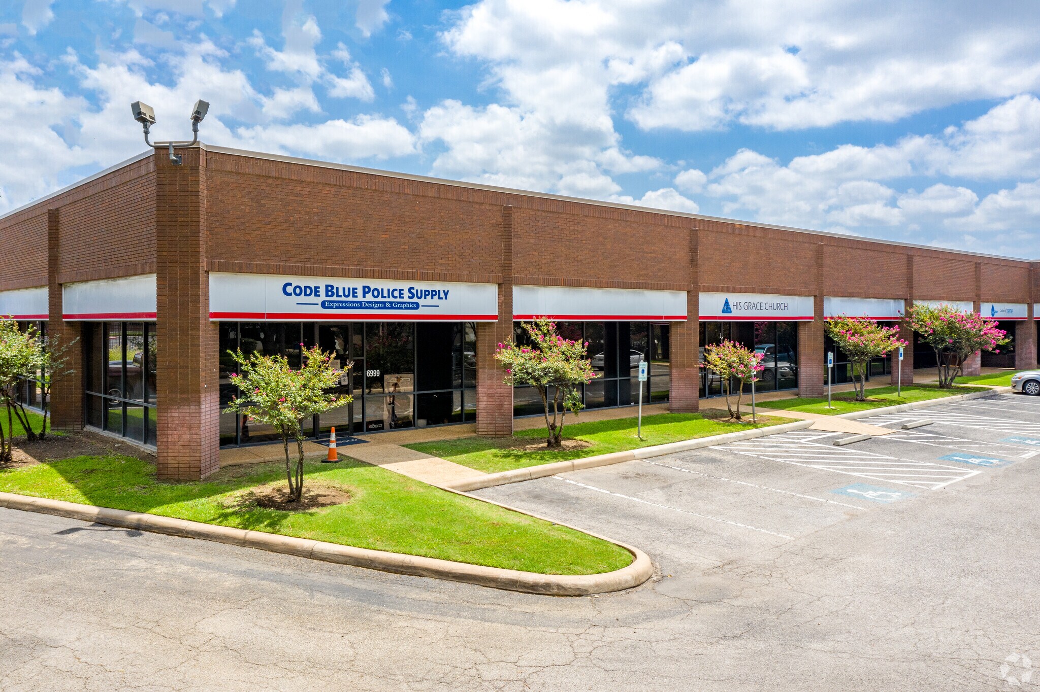 6901-6999 Alamo Downs Pky, San Antonio, TX à louer Photo principale– Image 1 sur 6
