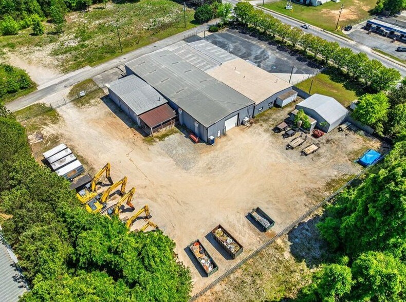 140 Veterans Memorial Hwy, Mableton, GA à vendre - Photo de l’immeuble – Image 2 sur 11