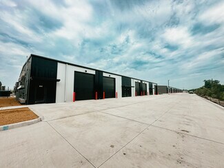 Plus de détails pour 700 N Jim Wright Fwy, White Settlement, TX - Local d'activités, Industriel/Logistique à louer