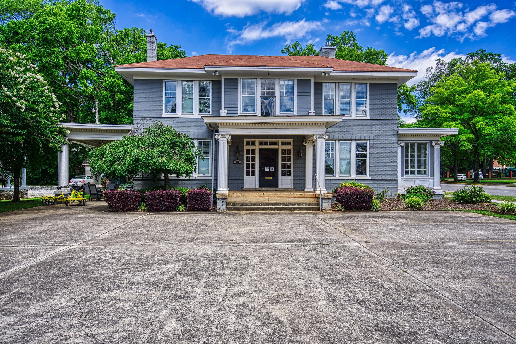 204 W Tuscaloosa St, Florence, AL à louer Photo principale– Image 1 sur 11