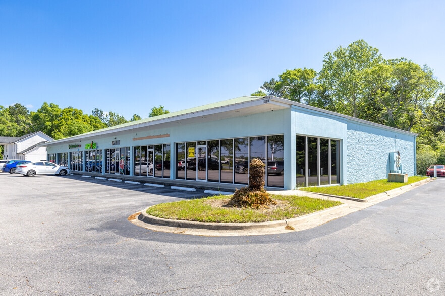 4381 S Ferdon Blvd, Crestview, FL à louer - Photo principale – Image 1 sur 3