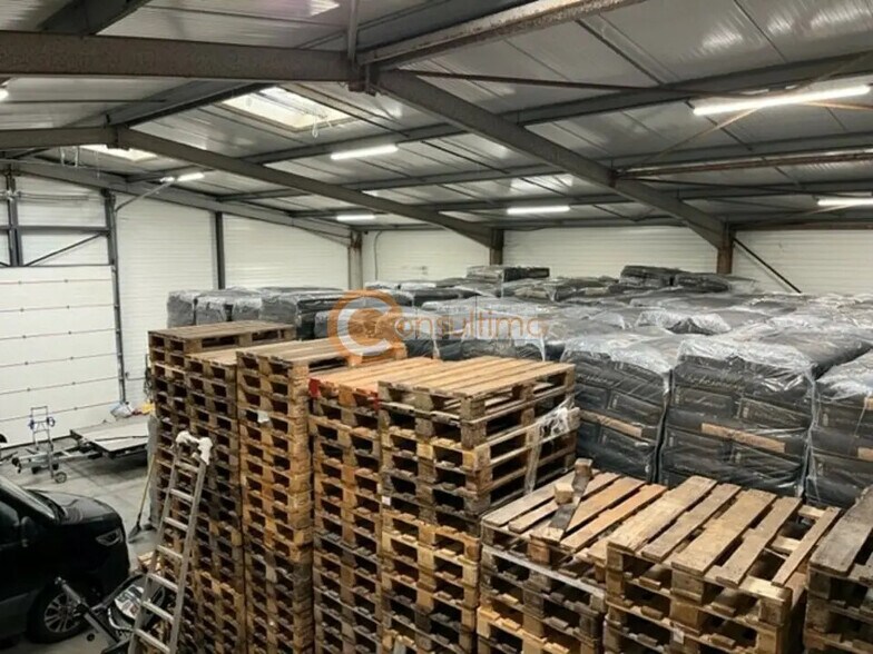 Local d'activités dans Saint-Loubès à vendre - Photo intérieure – Image 3 sur 9