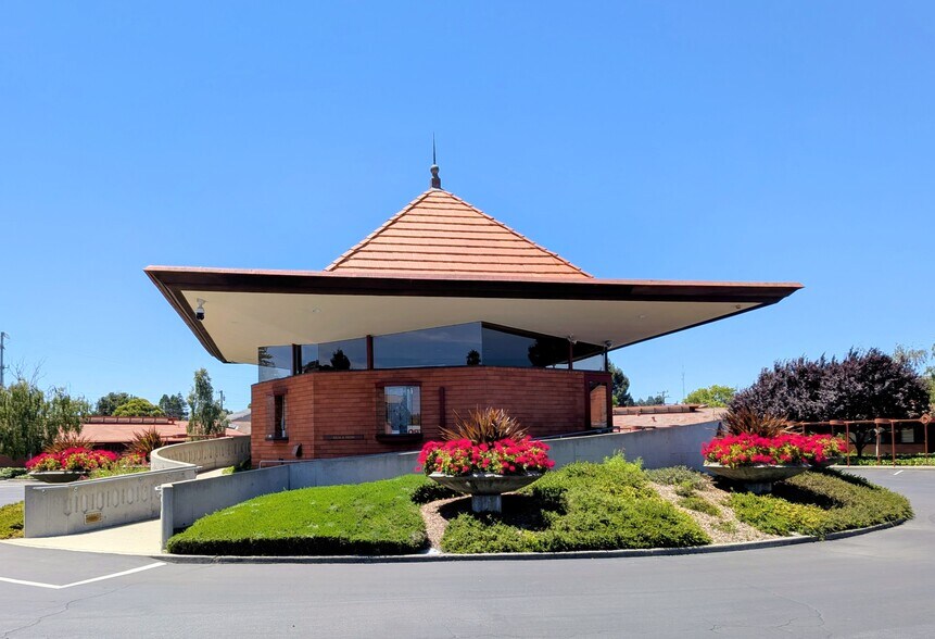 550 Water St, Santa Cruz, CA à vendre - Photo de l’immeuble – Image 1 sur 4