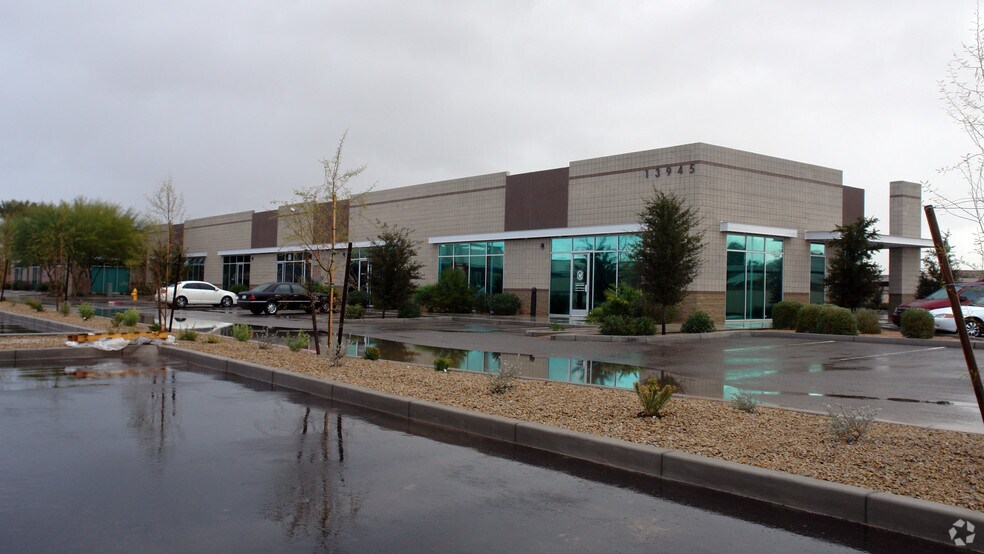 13945 W Grand Ave, Surprise, AZ à vendre - Photo de l’immeuble – Image 2 sur 6