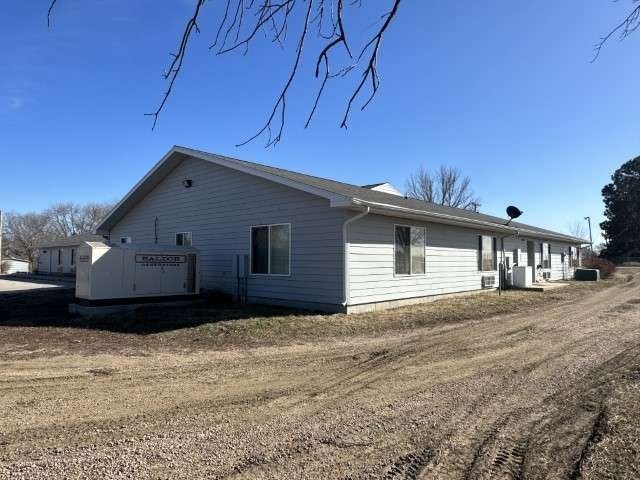 406 W Vinton St, Spencer, NE à vendre - Photo de l’immeuble – Image 3 sur 32