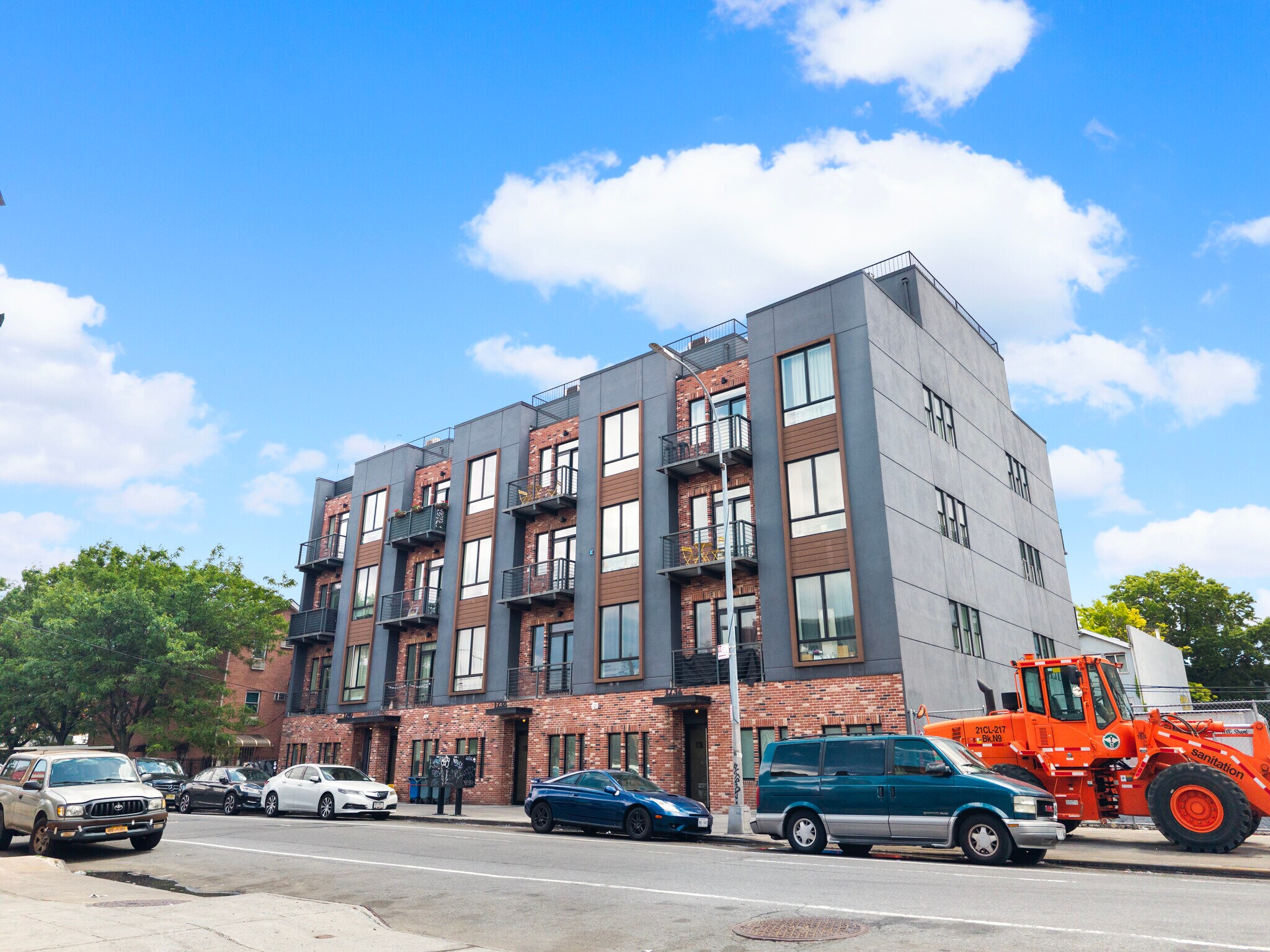 1736-1738 Pacific St, Brooklyn, NY à vendre Photo de l’immeuble– Image 1 sur 27