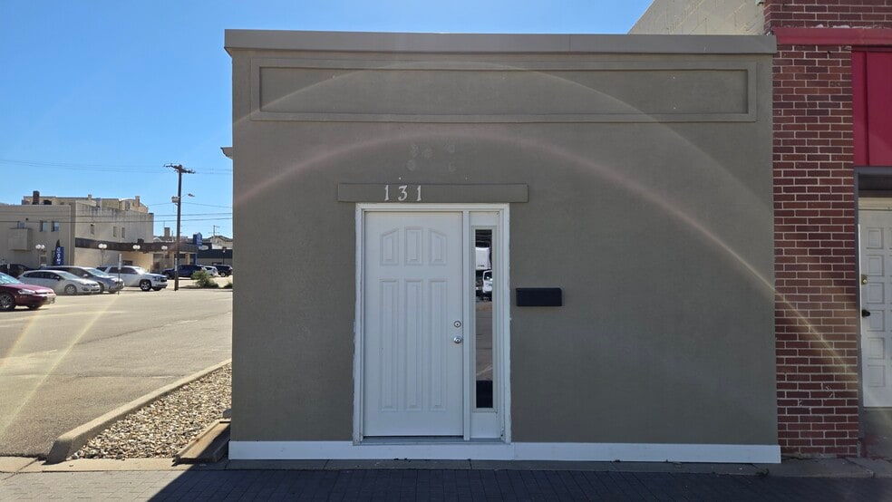 131 W 9th St, Junction City, KS à louer - Photo principale – Image 1 sur 9