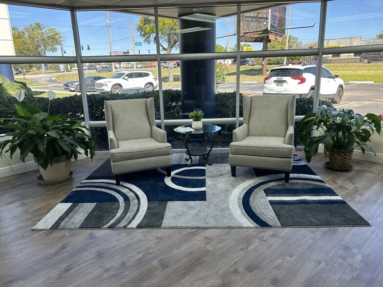 5100 W Highway 40, Ocala, FL à louer - Hall d’entrée – Image 3 sur 15