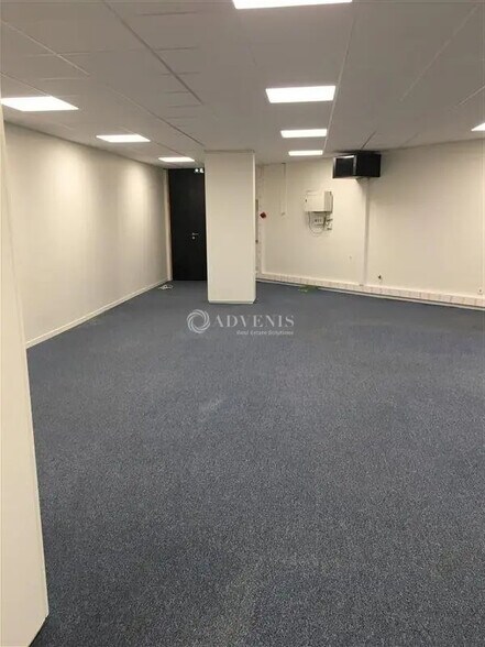 Bureau dans Jouy-en-Josas à louer - Photo de l’immeuble – Image 2 sur 7