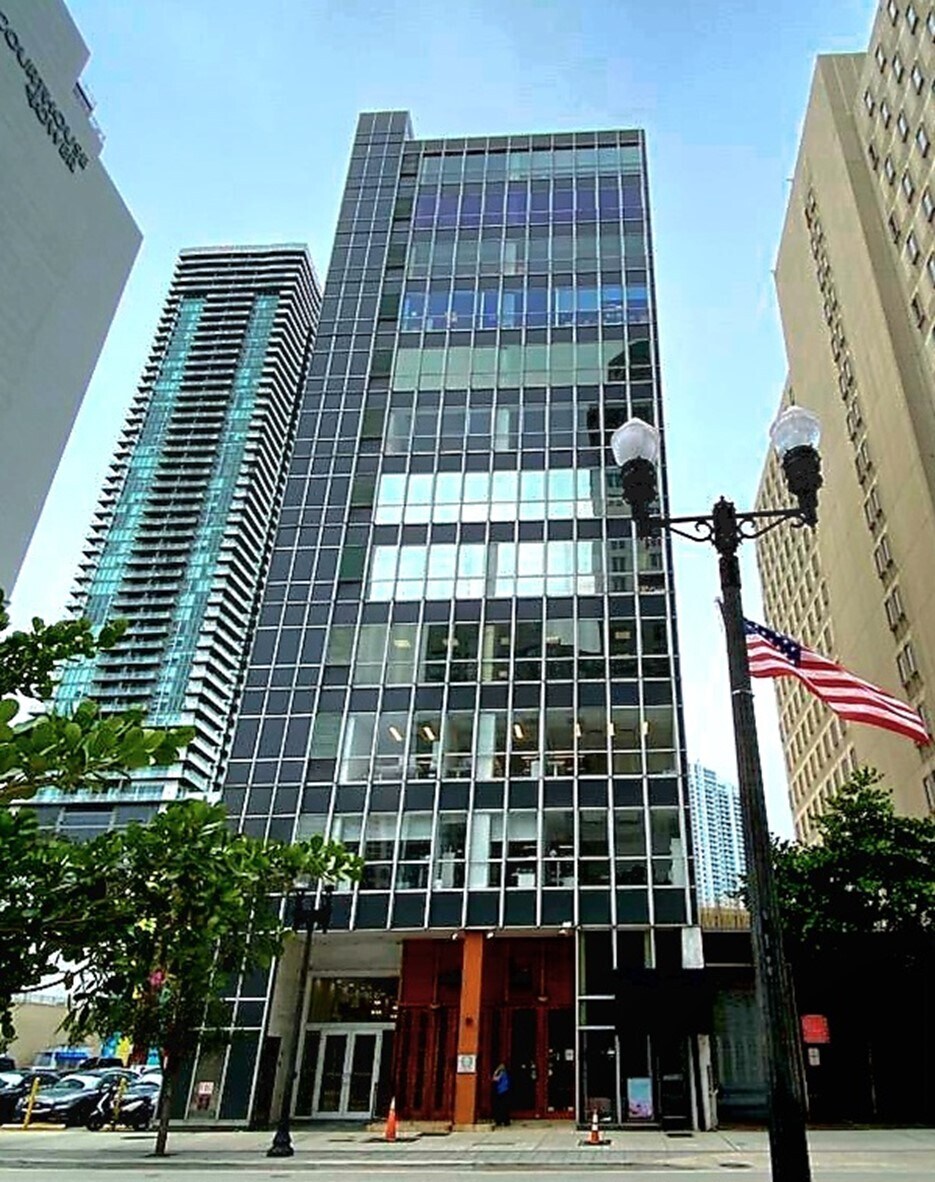 66-68 W Flagler St, Miami, FL à vendre Photo de l’immeuble– Image 1 sur 19