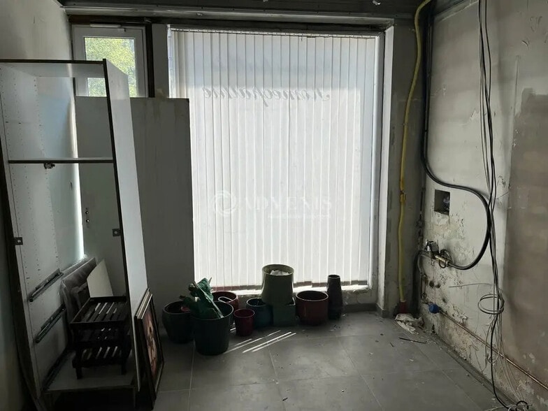 Local commercial dans Noisy-le-Sec à louer - Photo de l’immeuble – Image 3 sur 4