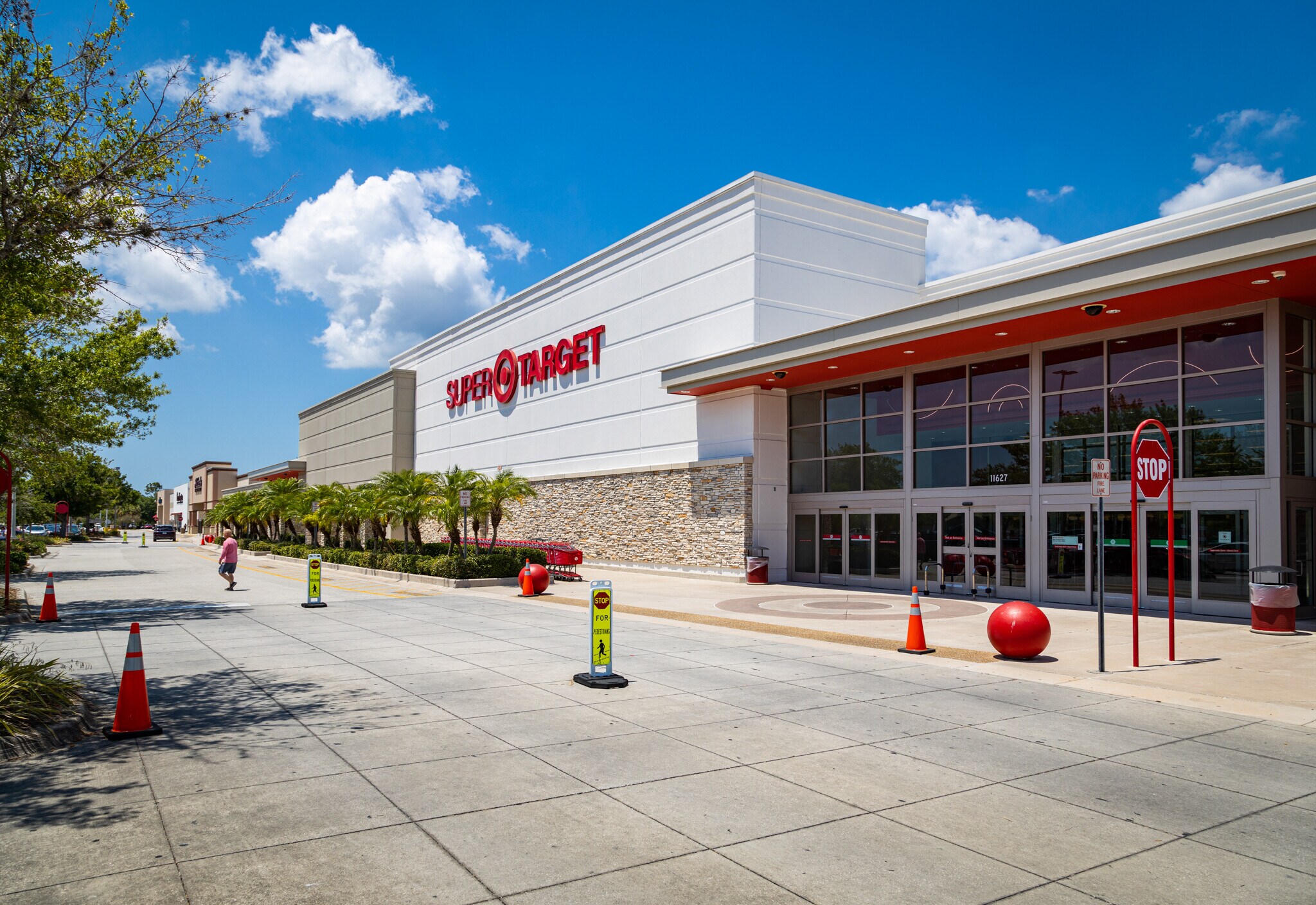 W Hillsborough Ave, Tampa, FL à louer Photo de l’immeuble– Image 1 sur 6