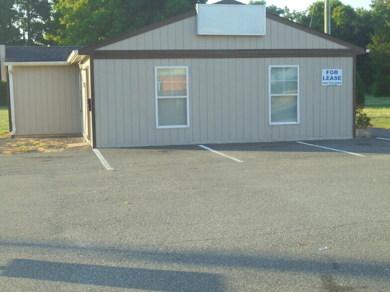 25656 A A P Hill Blvd, Port Royal, VA à louer - Photo de l’immeuble – Image 2 sur 4
