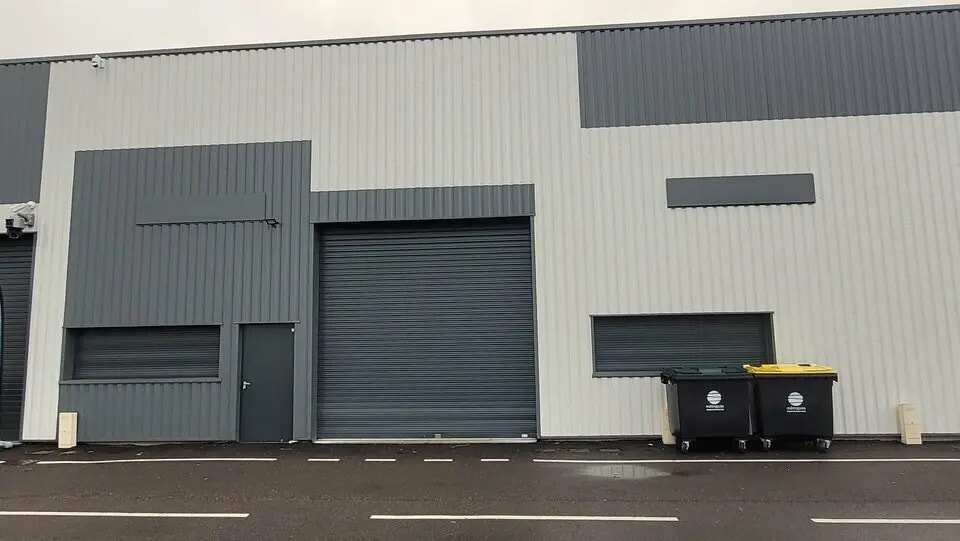 Local d’activités dans BAPEAUME-LES-ROUEN à louer Photo de l’immeuble– Image 1 sur 11